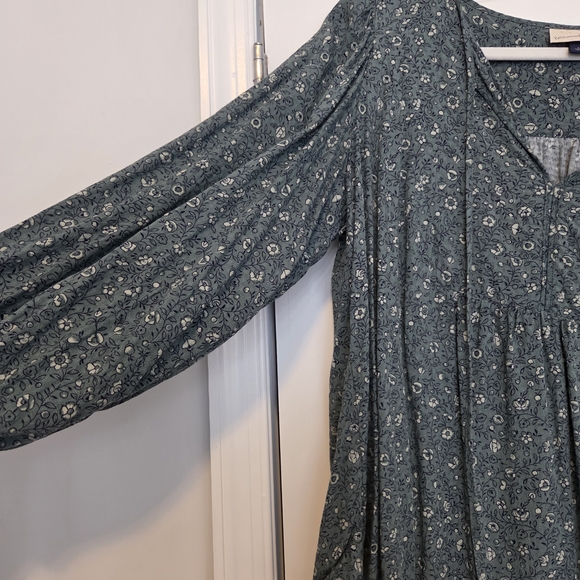 Universal Thread Blouse - Picture 4 of 6